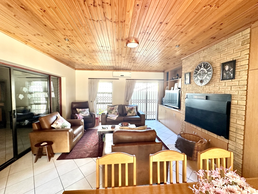 To Let 3 Bedroom Property for Rent in Panorama Western Cape